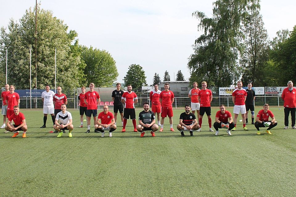 Mit Sicherheitsabstand und fast voller Kaderstärke. A-Liga Meister SV Höxter