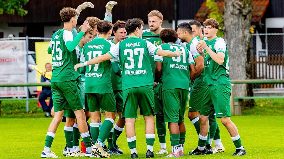 Fußball Bezirksliga  TuS Holzkirchen - FC Aschheim