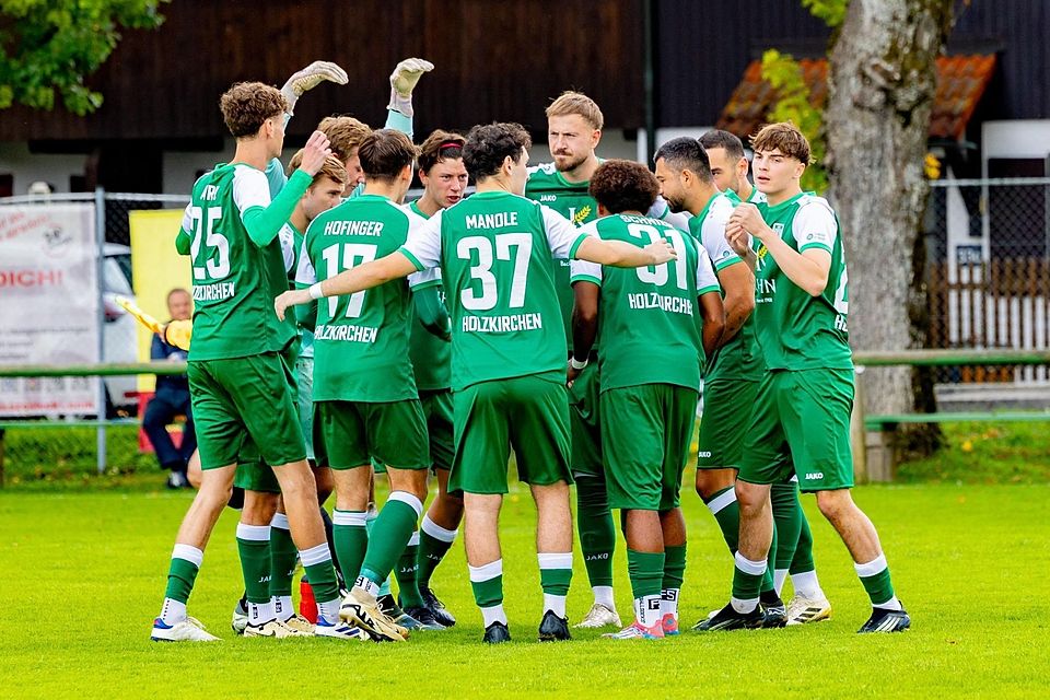 Fußball Bezirksliga  TuS Holzkirchen - FC Aschheim
