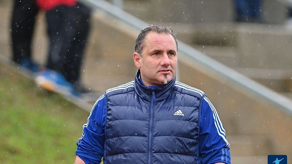 Hohenaus Coach Christian Pauli steht mit seiner Truppe mit dem Rücken zur Wand 