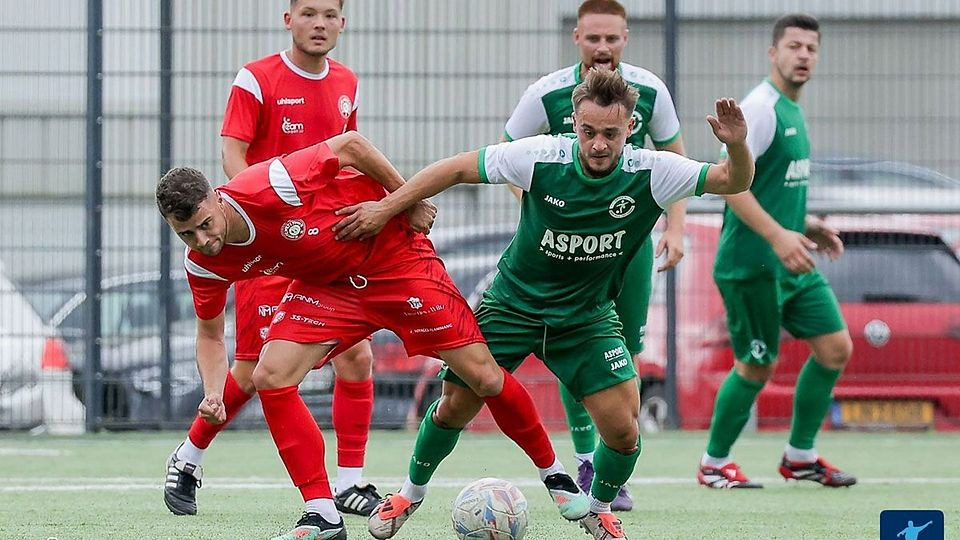 Wiltz (rote Trikots) reist zum Duell der Absteiger nach Monnerich