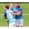 Maximilian Berwein(r.) trifft auch im Rückspiel gegen Erkheim und schafft den Klassenerhalt mit dem 1.FC Garmisch-Partenkirchen. F: Oliver Rabuser