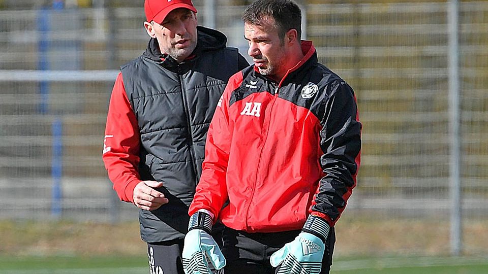Ajet Abazi (rechts) und Roland Pankratz bilden auch in der neuen Saison das Trainerduo in Mering.
