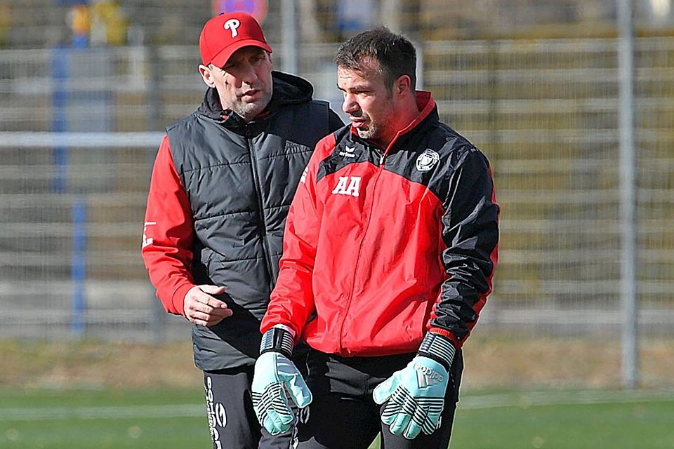 Ajet Abazi (rechts) und Roland Pankratz bilden auch in der neuen Saison das Trainerduo in Mering.