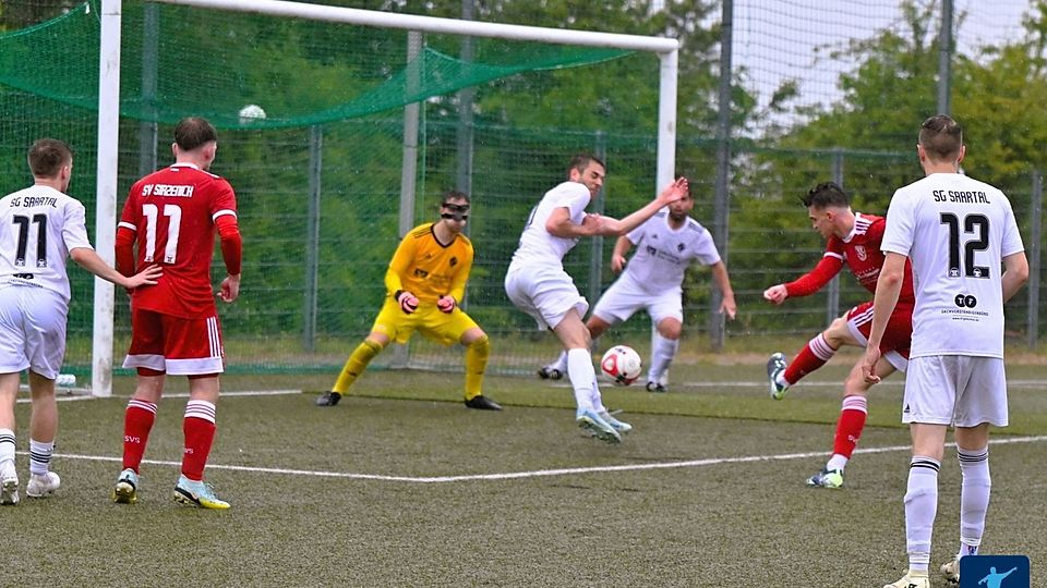 Viel los war im Saartaler Strafraum: mit 0:6 gingen die Gäste beim SV Sirzenich unter