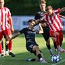 Zum Saisonauftakt noch gestolpert will der TSV 1865 Dachau (rot-weiß) im zweiten Spiel beim FC Sonthofen punkten.