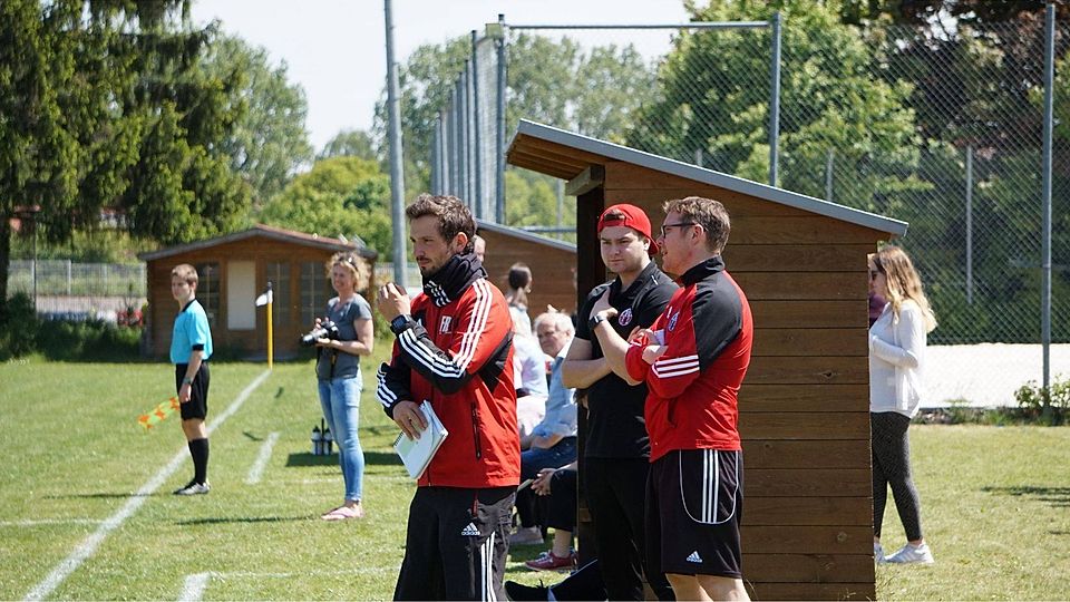 Eine anstrengende Bayernligasaison mit vielen Hochs und Tiefs beendete das U15-Trainerteam um Andreas Klebl (li.) auf Platz fünf. 