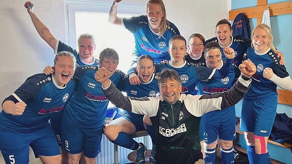 Die Fußballerinen des FC RSK Freyburg feierten ihren Finaleinzug. 