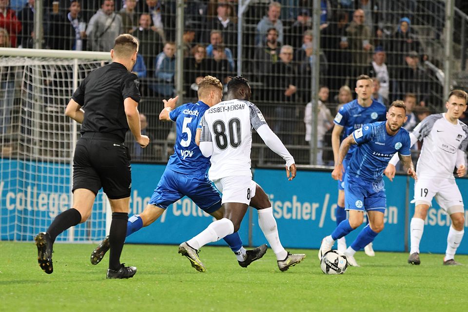 Kein Durchkommen war für Raphael Assibey-Mensah und seine Mitspieler bei den Stuttgarter Kickers.