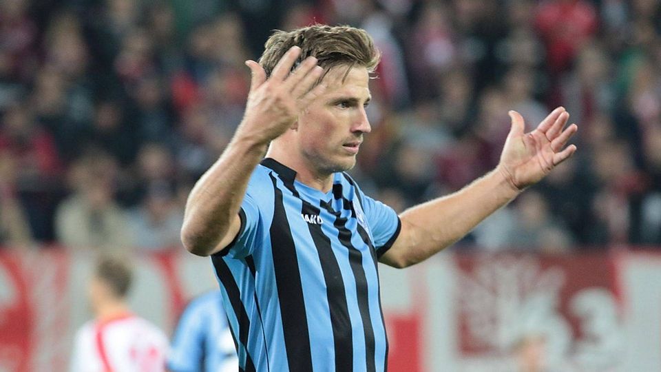 Ratlosigkeit bei SVW-Stürmer Benedikt Koep: Der SV Waldhof steckt in einer Ergebniskrise. F: Jürgen Habich (Shark Design)