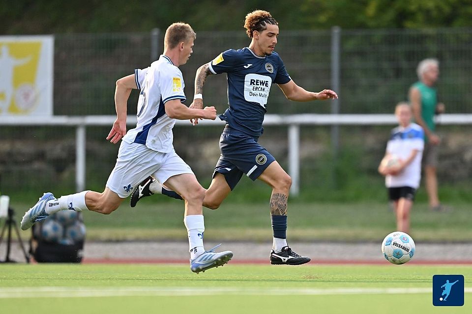 Der Hessenliga-Aufsteiger muss die erste Niederlage hinnehmen. Der Hessenliga-Aufsteiger muss die erste Niederlage hinnehmen.