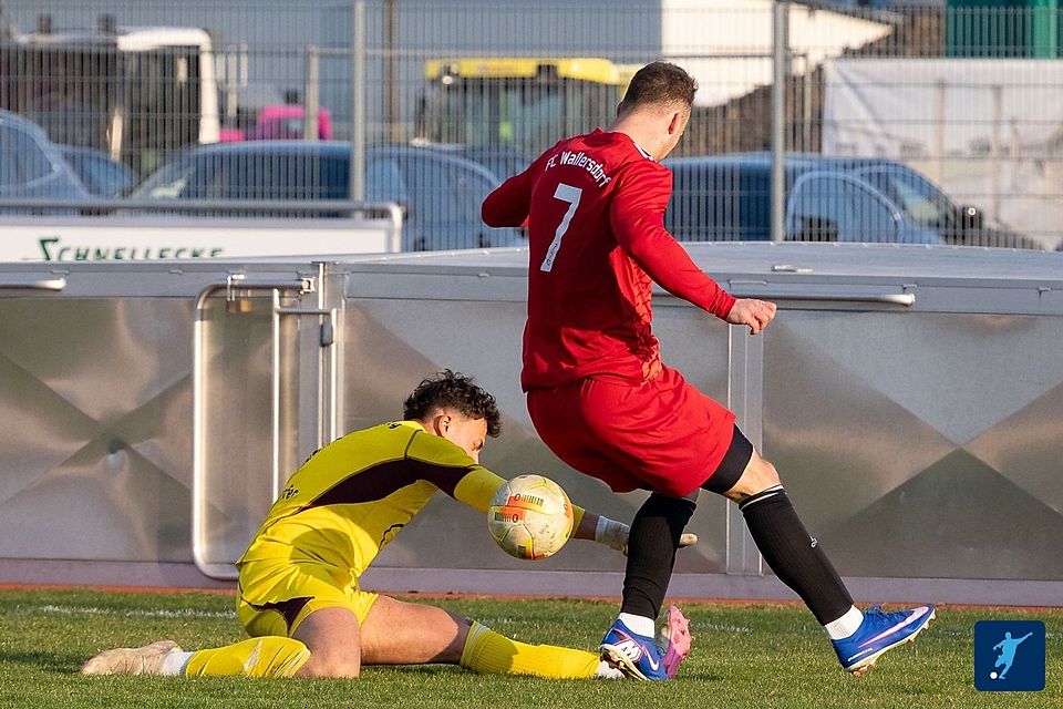 Nicht über ein 0:0 kam KK-Dingolfing-Primus FC Wallersdorf zum Auftakt hinaus und musste den Platz an der Sonne räumen.