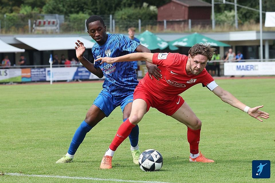 Beim SGV Freiberg musste sich der TSV Schott Mainz, mit Kapitän Jost Mairose (in rot), mit 0:4 geschlagen geben.