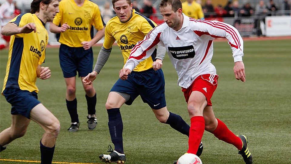 Eineinhalb Jahre war Cosmin Uilacan (ganz links) vom Deutschen Fußball-Bund wegen des Verdachtes an Verabredungen zu Spielmanipulationen beteiligt gewesen zu sein, auf Eis gelegt.  Foto: Leitenstorfer