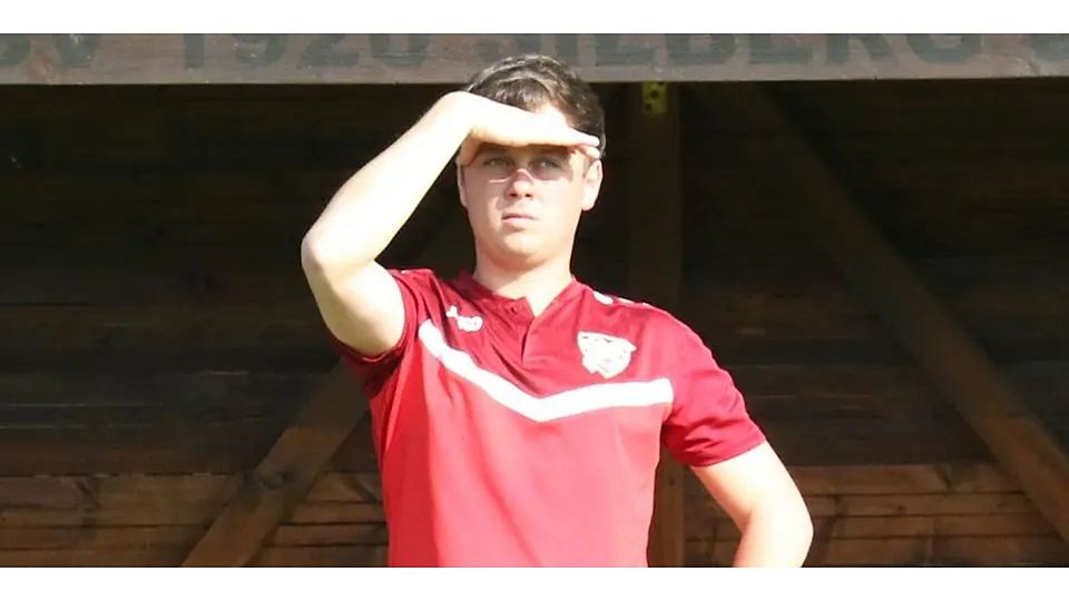 Die SG Silberg/Eisenhausen ist nach zwei Spielen noch sieglos und Vorletzter: Trainer Sebastian Dietrich braucht aber noch längst kein Fernglas, um den Rest der Liga nicht aus den Augen zu verlieren. © Jens Schmidt