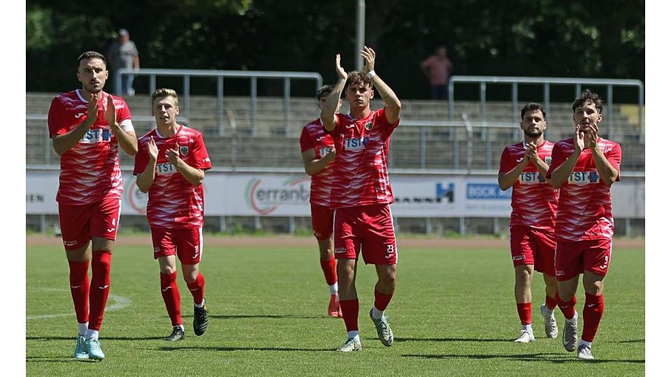 Vom Happy End weit entfernt: Die Wormatia-Spieler Altin Vrella (inzwischen SV Hummetroth), Nico Jäger, Laurenz Graf, Mert Özkaya und Marc Nauth (von links) erlebten eine durchwachsene Saison. 	Archivfoto: Christine Dirigo/pakalski-press