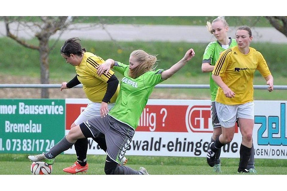 Der SV Granheim II (gelbes Trikot) muss heute im Bezirkspokal-Halbfinale beim Liga-Konkurrenten FV Weithart antreten.