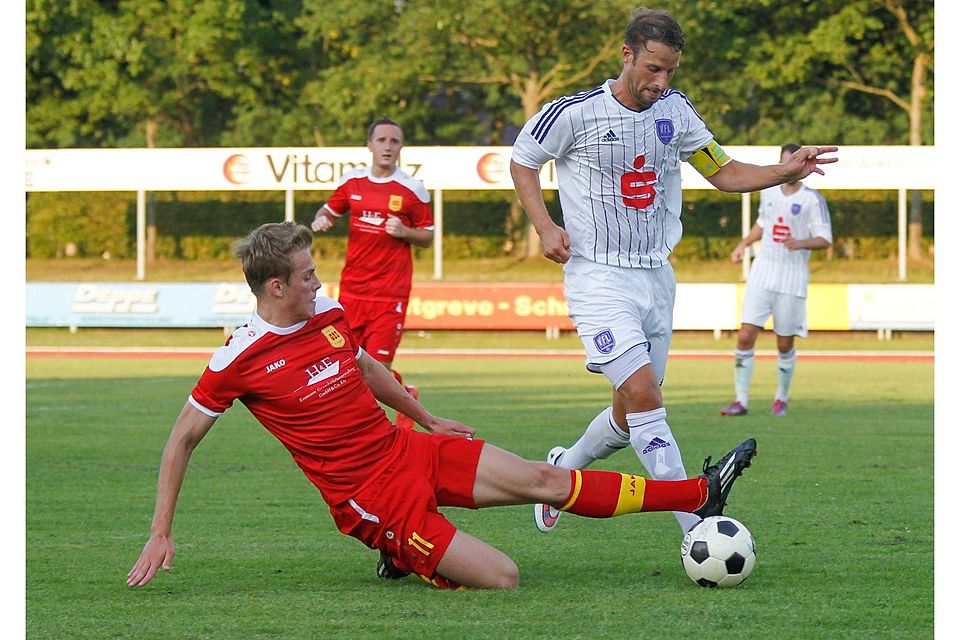 Die U 21 des VfL Osnabrück (weiß) ist nicht gut gestartet. F: Werner Scholz