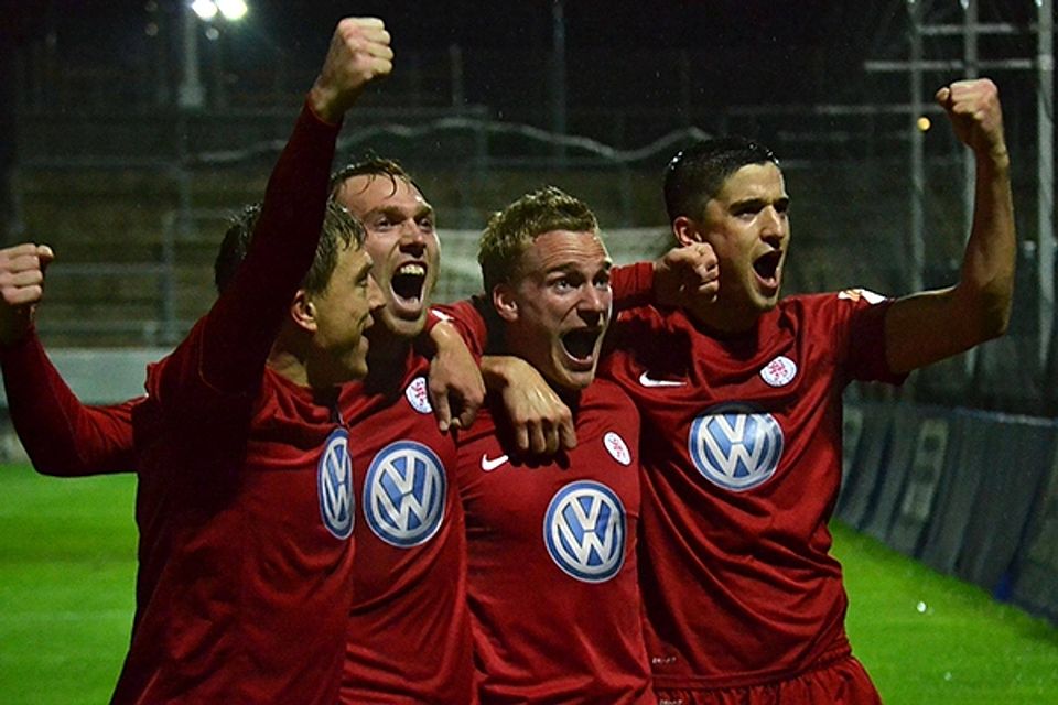 F: Christian Hedler F: Christian Hedler