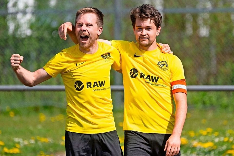 Andreas Beha (rechts) legte den Treffer für den SV Hölzlebruck vor und Patrick Koch lochte ein. 