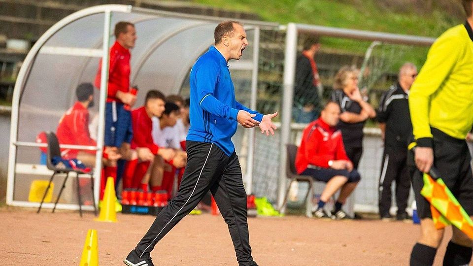 Cheftrainer Oliver Richter wird auch in der neuen Saison an der Seitenlinie der Strausberger Vollgas geben.