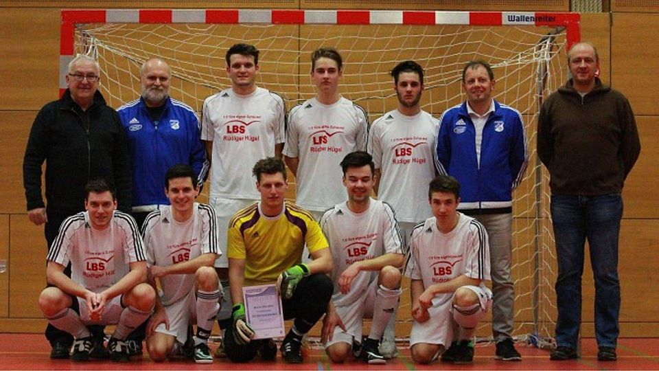 Wie schon 2016 holte sich die Futsalmannschaft des SV Schwarzhofen auch 2017 den Oberpfalztitel. F: Würthele