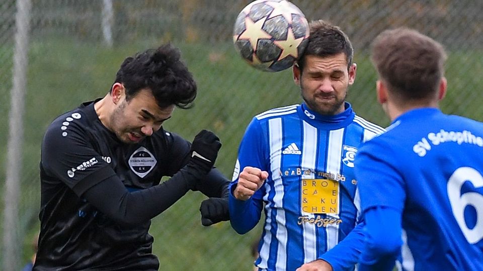  „Wollten den Sieg mehr“: der Schopfheimer Tobias Frey (rechts) mit Tamir Zimmermann vom FC Steinen-Höllstein | Foto: Gerd Gründl 