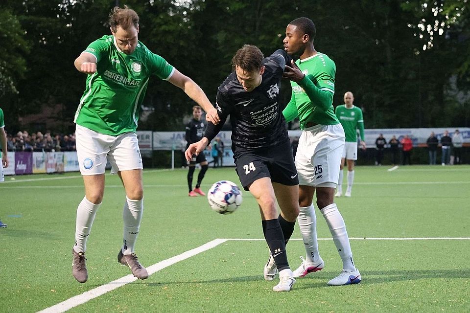 Etienne Feese (am Ball) ist dieser Tag kaum zu stoppen. 