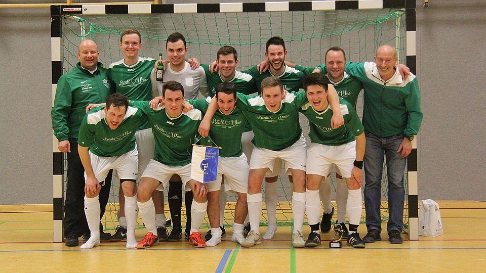 Glückliche Gewinner: Die Spieler der SG Schnelldorf/Wolframs-Eschenbach. F: Wölfel