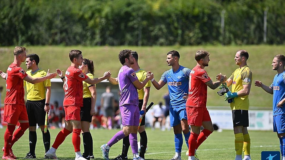Der VfR Mannheim (rot) wird im Viertelfinale des badischen Pokals beim ASV Eppelheim zu Gast sein.