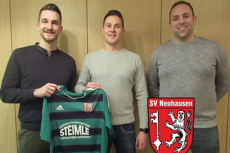 von li. na. re.: Neuhausen neuer Co-Spielertrainer Bernhard Steimle, der künfige Chefanweiser Christian Ebel und SV-Abteilungsleiter Andreas Reitmeie