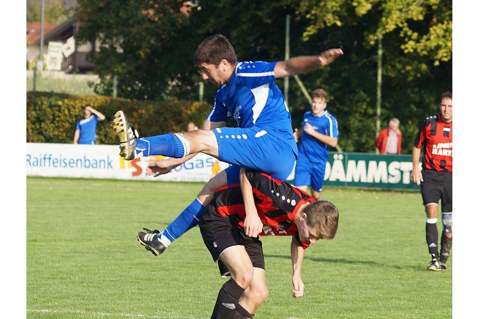 Painten (blau) muss in Undorf alles in die Waagschale werfen. F: Würthele