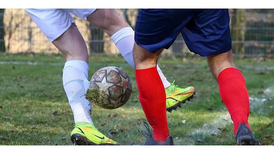 In der Fußball-Gruppenliga holen der VfB Wetter und der FSV Cappel jeweils einen Punkt vor heimischem Publikum. (Symbolfoto) © Joaquim Ferreira