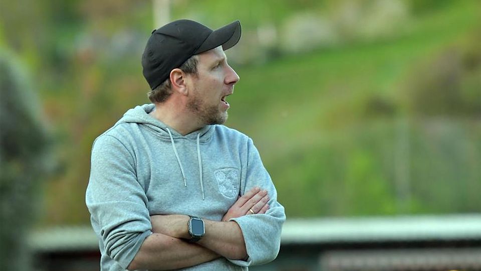 Ist optimistisch in Sachen Klassenerhalt: Andreas Davidowicz, seit Ende März Trainer des A-Ligisten TSV Hambach. 	Foto: Dagmar Jährling