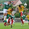 Im Hinspiel war die DJK (gelbe Trikots) ihrem kommenden Gegner VfB Eichstätt (grüne Trikots) meist unterlegen. Das soll sich nun ändern. F: Traub