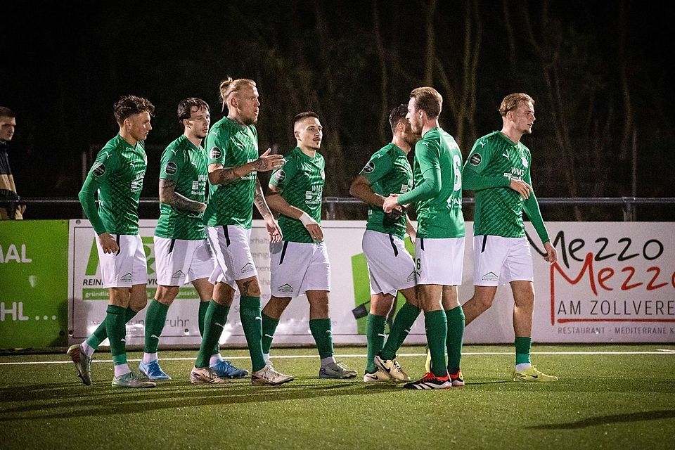 Schonnebeck hat in der Nachspielzeit gegen Nettetal gewonnen. Schonnebeck hat in der Nachspielzeit gegen Nettetal gewonnen.