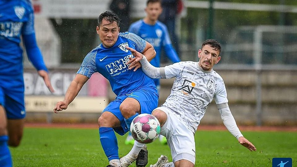 Der FC Wolfenweiler-Schallstadt musste sich im Heimspiel dem SV Weil (blaues Trikot) mit 0:1 geschlagen geben.