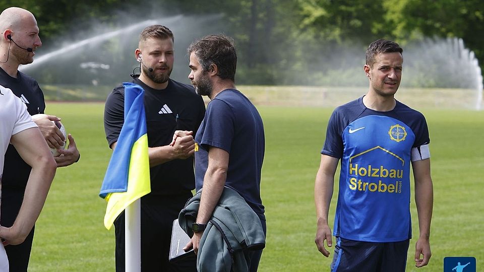 Steffen Kretz (mittig) und Kapitän Johannes Bender (rechts) können mehr als zufrieden sein mit der Leistung am vergangenen Spieltag.