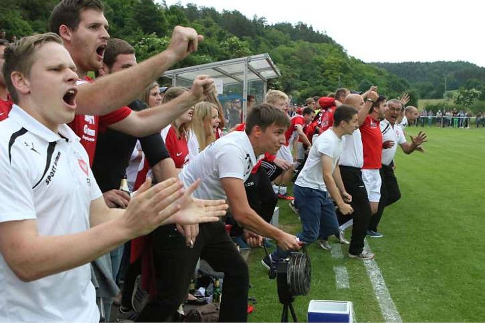 Der Moment der Erlösung: Im Relegationsspiel in Gültlingen macht der SV Sulz den Aufstieg perfekt Foto: Bäuerle