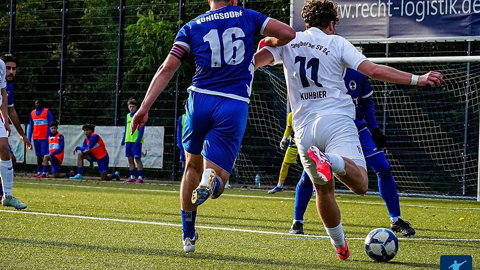 Die beiden formstarken Siegburger SV und TuS Königsdorf treffen im direkten Duell aufeinander.