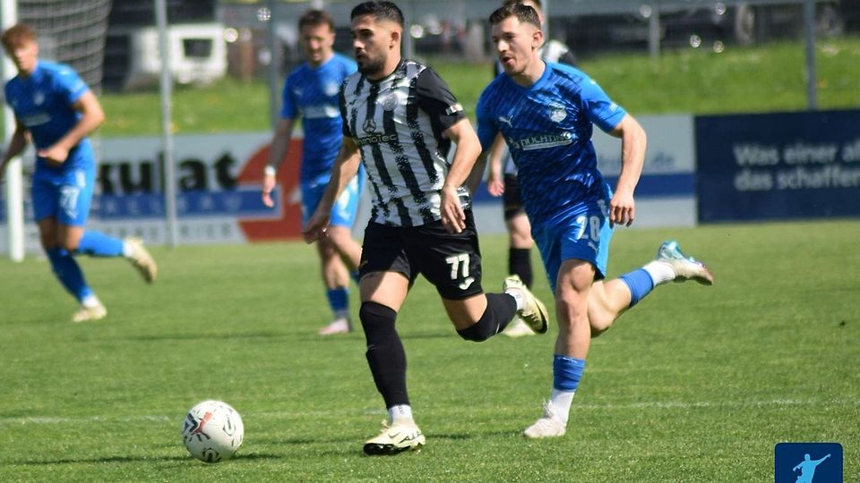 Emre Yesilova (Nr. 77) läuft erstmals in seiner Laufbahn in der Landesliga auf.