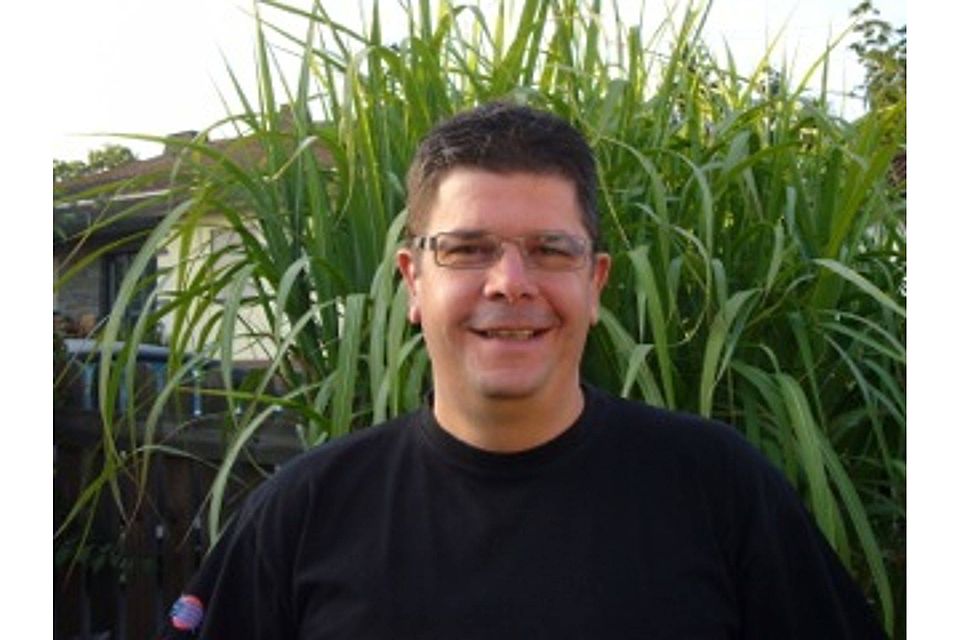 ...Marco Pitsch, Trainer des B-Ligisten SG Herforst. Foto: privat