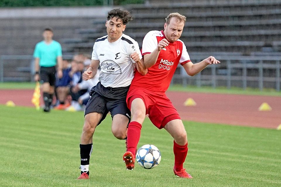 Pascal Dietrich (rechts) bleibt mit dem SV Wörnitzstein im Aufwind. Gegen den TSV Dinkelscherben gelang ein 2:0-Erfolg.