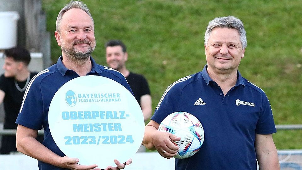 Haben aktuell alle Hände voll zu tun: Regensburgs Kreis-Vorsitzender Harald Greß (links) und Kreis-Spielleiter Mike Koriath.
