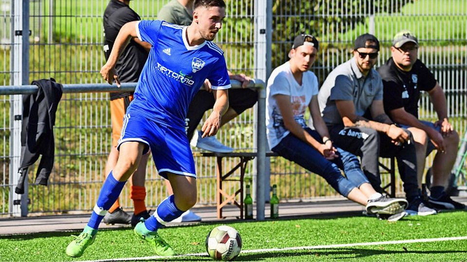 Innenverteidiger Haris Grahic und seine Abwehrkollegen hatten im Spiel beim FC Germania  Bargau reichlich Arbeit.. Foto: Tom Bloch, www.tombloch.de