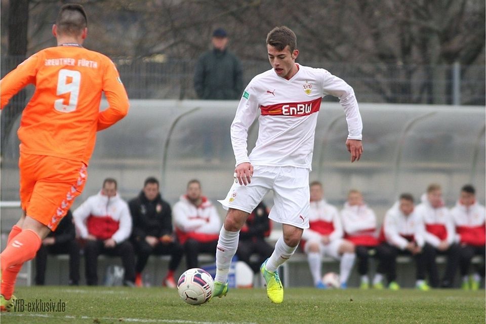 VfB-Innenverteidiger Jose-Enrique Rios Alonso war mit zwei Toren der Matchwinner beim 2:1-Sieg beim FC Augsburg. F: Lommel