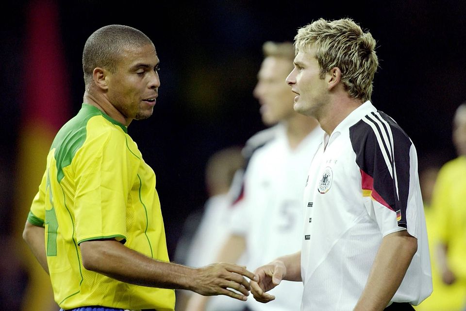 Fortan als Trainer in der A-Klasse: Der 100-fache Bundesliga-Spieler Andreas Görtlitz. Hier bei einem Länderspiel gegen Ronaldo.