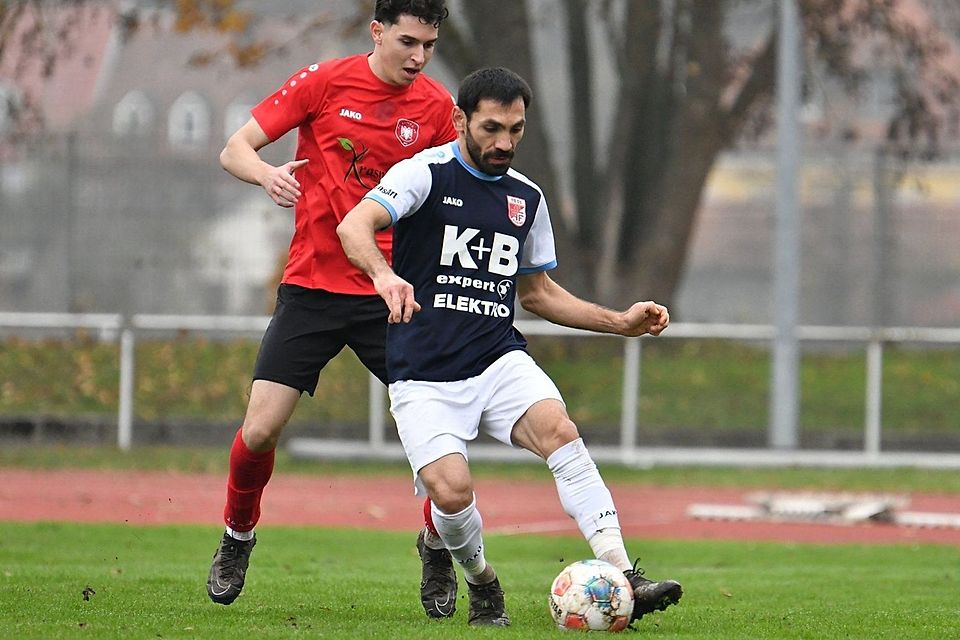 Yusuf Babat (vorne) avancierte zum Rodinger Matchwinner, trug mit seinem Hattrick maßgeblich zum Auswärtssieg in Regensburg bei.