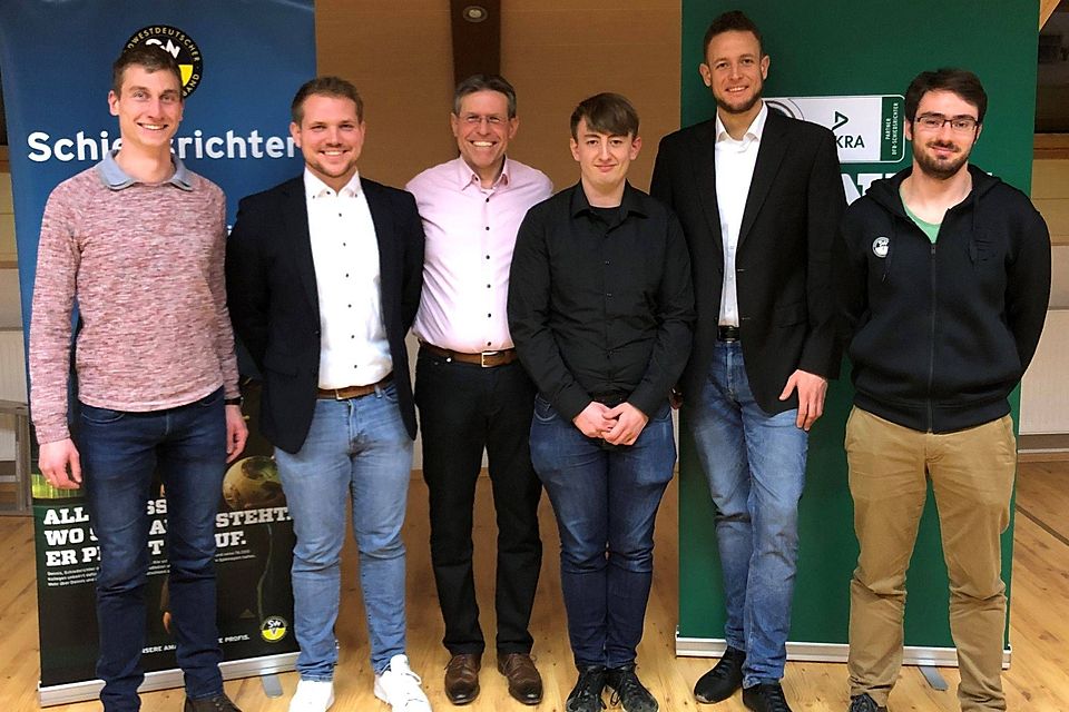 Der neue Kreis-Schiedsrichter-Ausschuss Rhein-Mittelhaardt von links: Jochen Julino, Julian Kuhn, Frank Roß, Stephan Rüdiger, Carsten Gassmann und Marcel Laque.