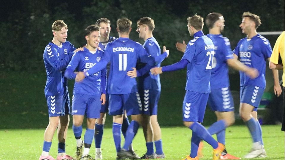 Der VfL Ecknach jubelt. Nach dem 3:1 durch Luca Broncel war der Sieg beim TSV Nördlingen II fix.